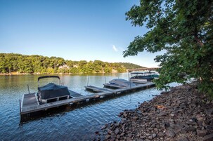 House (4 Bedrooms) | Property amenity