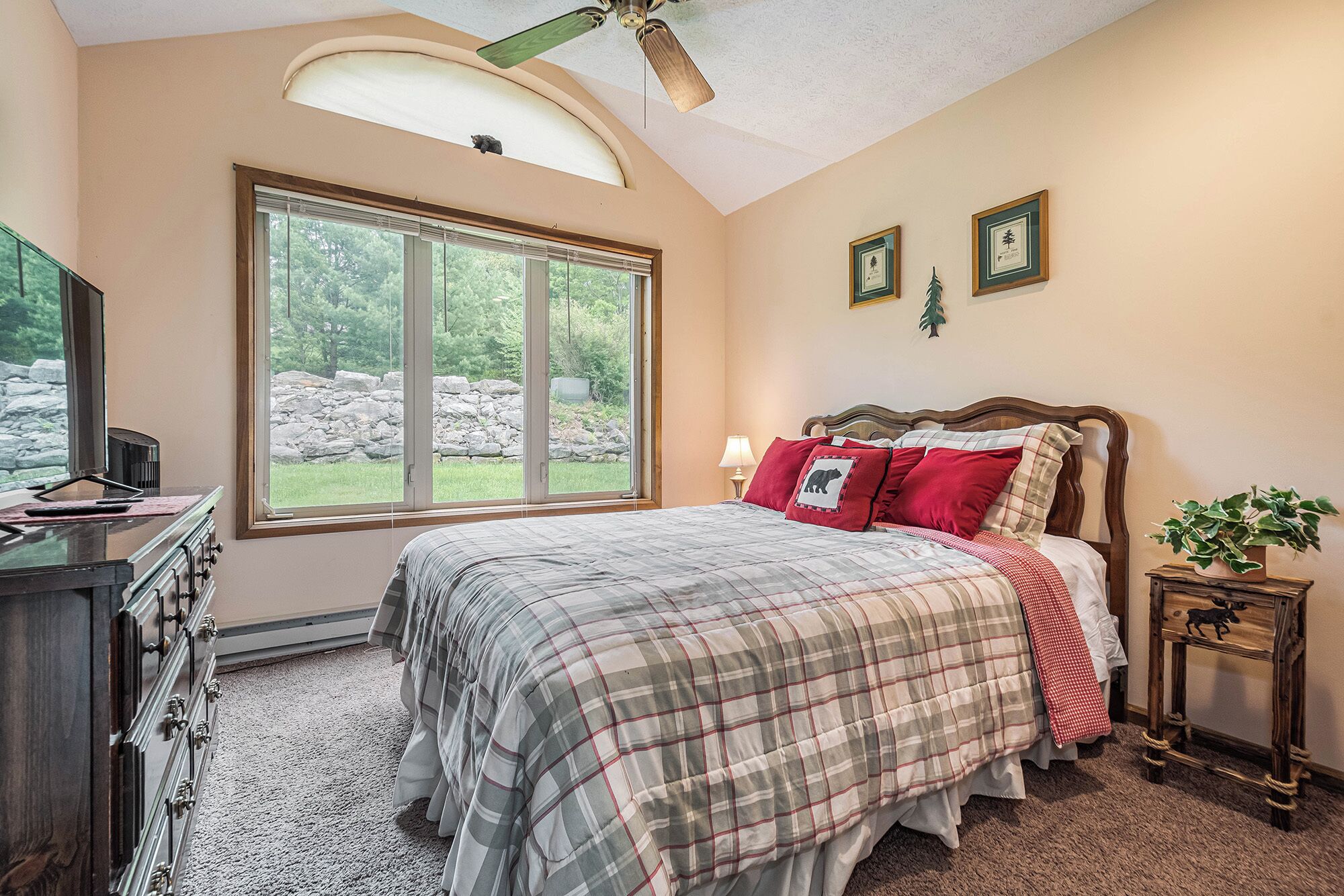 House (4 Bedrooms) | Property amenity