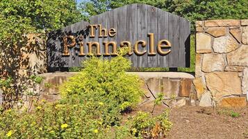 Casa (4 Bedrooms) | Servicio de la propiedad