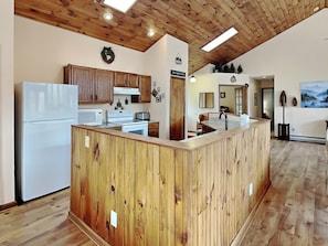 House (4 Bedrooms) | Property amenity