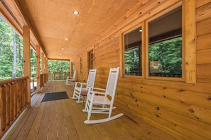 House (5 Bedrooms) | Property amenity - Wander Inn by Taylor Made Deep Creek (McHenry)