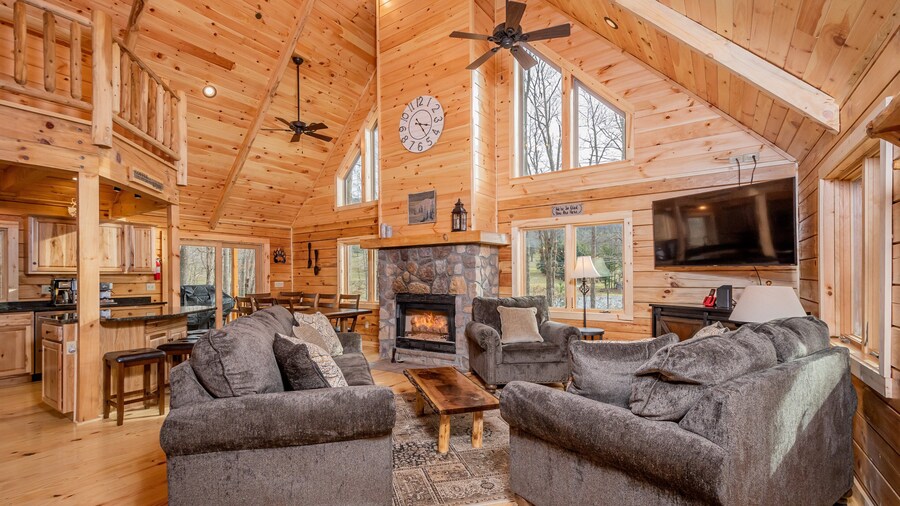 Wander Inn by Taylor Made Deep Creek