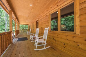 منزل (5 Bedrooms) | وسائل الراحة في المنشأة