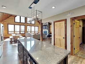 House (6 Bedrooms) | Property amenity
