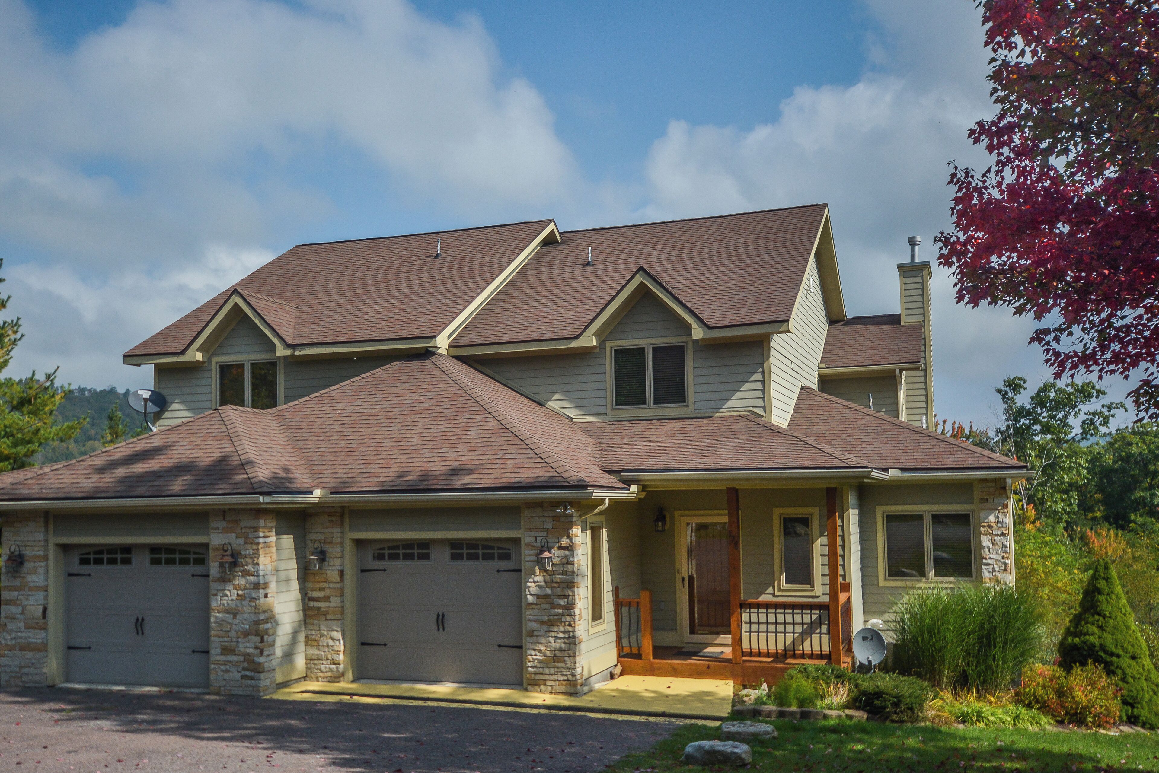 House (5 Bedrooms) | Front of property