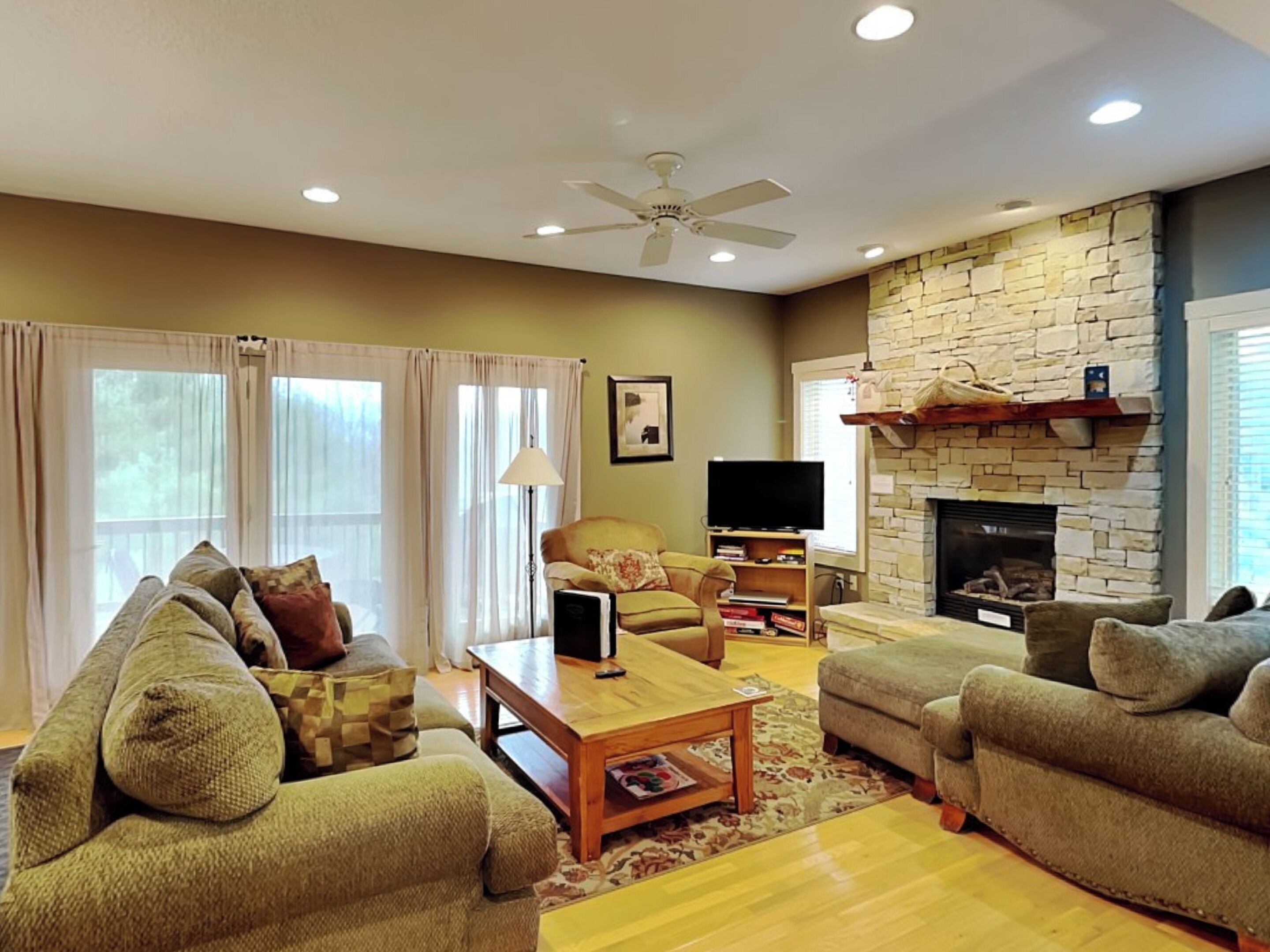 House (5 Bedrooms) | Property amenity