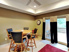 House (5 Bedrooms) | Property amenity