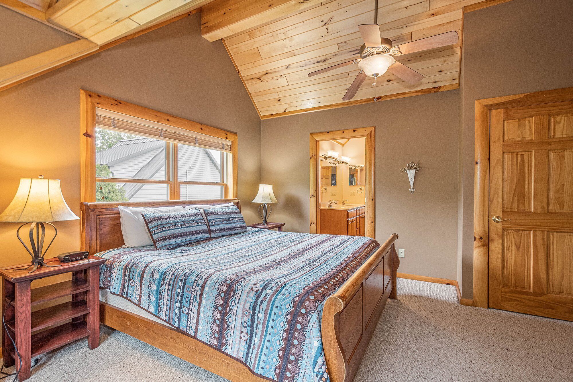 House (6 Bedrooms) | Property amenity