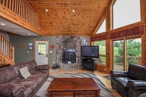 House (4 Bedrooms) | Property amenity - Windsor House by Taylor Made Deep Creek (Oakland)