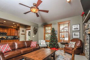House (4 Bedrooms) | Property amenity