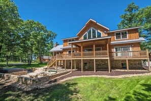 House (5 Bedrooms) | Property amenity - Winter, Spring, Summer or Fall by Taylor Made Deep Creek (McHenry)