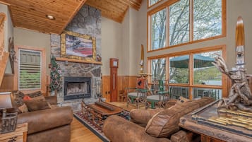 House (5 Bedrooms) | Property amenity