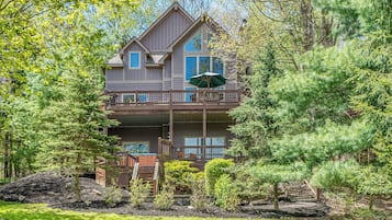 House (5 Bedrooms) | Property amenity