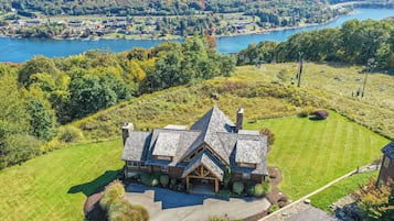 House (5 Bedrooms) | Property amenity