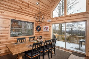 House (5 Bedrooms) | Property amenity