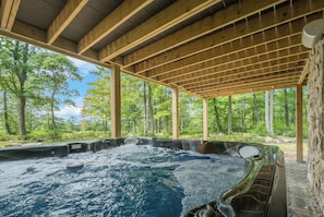 House (5 Bedrooms) | Property amenity