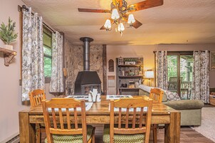 House (3 Bedrooms) | Property amenity