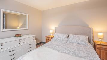 House (3 Bedrooms) | Property amenity