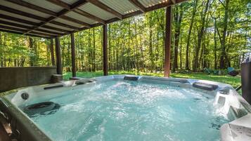 House (3 Bedrooms) | Property amenity