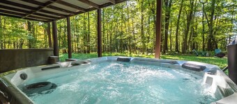 Woodside Retreat by Taylor Made Deep Creek