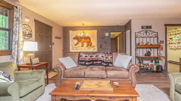 Casa (3 Bedrooms) | Servicio de la propiedad