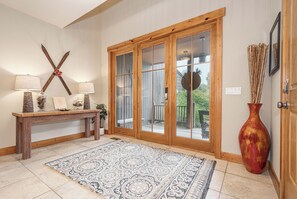 하우스 (4 Bedrooms) | 숙박 시설 내 편의 시설/서비스