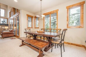 Casa (4 Bedrooms) | Servicio de la propiedad