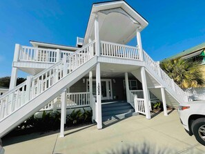 Exterior - Bright cozy duplex unit with a pool B (North Myrtle Beach)