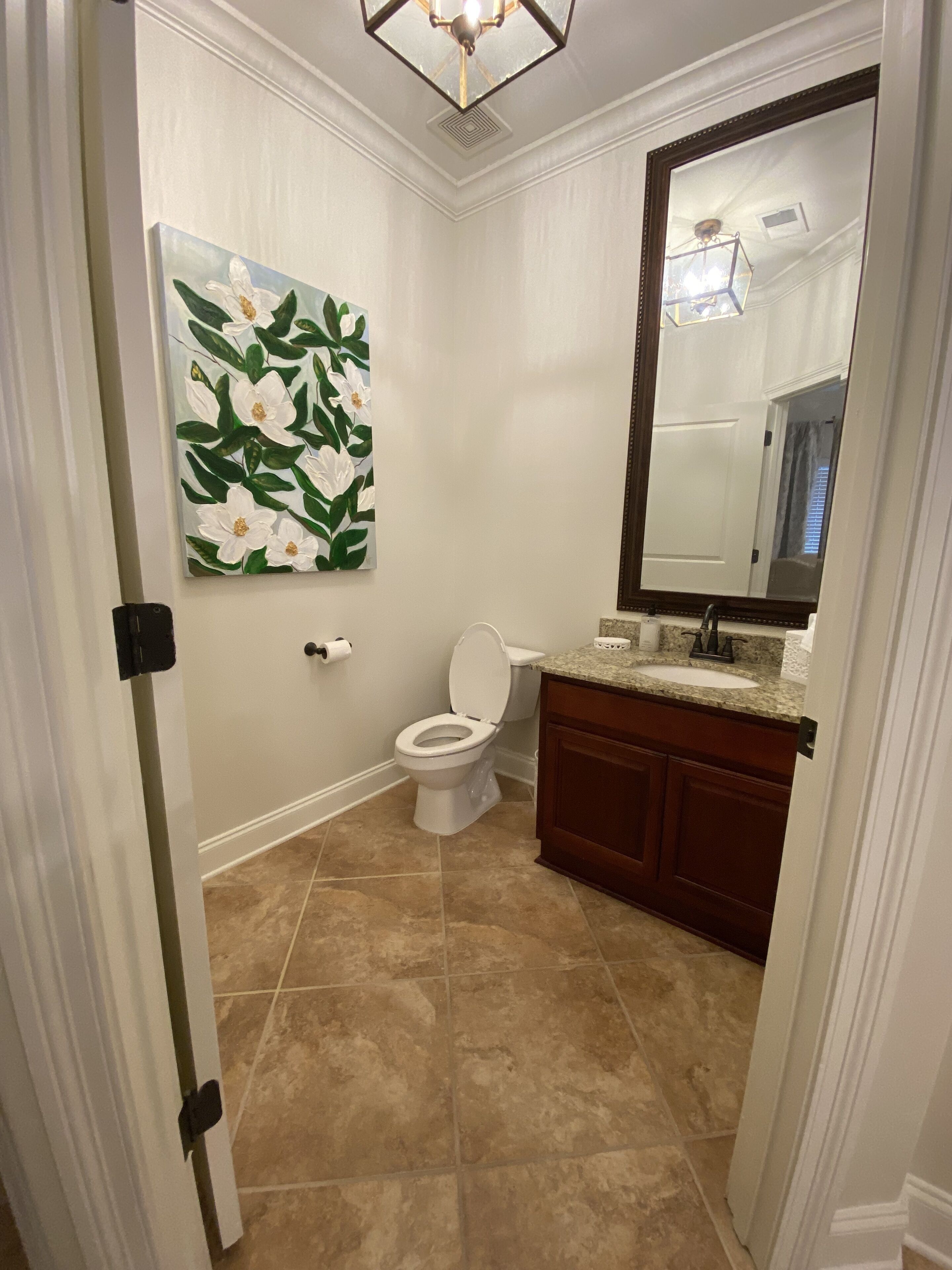 Full Townhouse Fleur de Lis condominiums 1 Mile To Stadiums