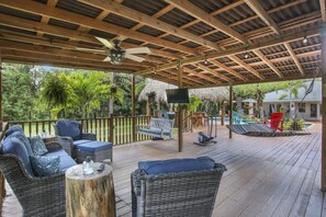 Terrace/patio - Lovely Casa Tropicana Lox - Private Guesthouse and Pool, Dog Friendly! (Loxahatchee)