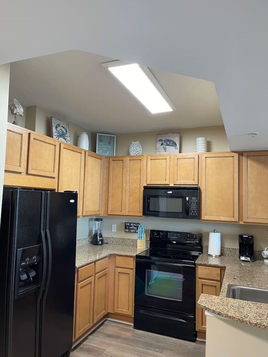 Lush Beach Condo with Amazing Views and Amenities!