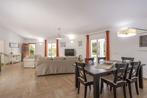 Uklassifisert bilde, 3 av 24, knapp