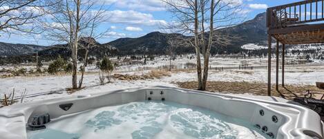 Bain à remous extérieur