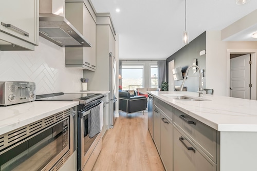 New 4-Bedroom House in Rockland Park