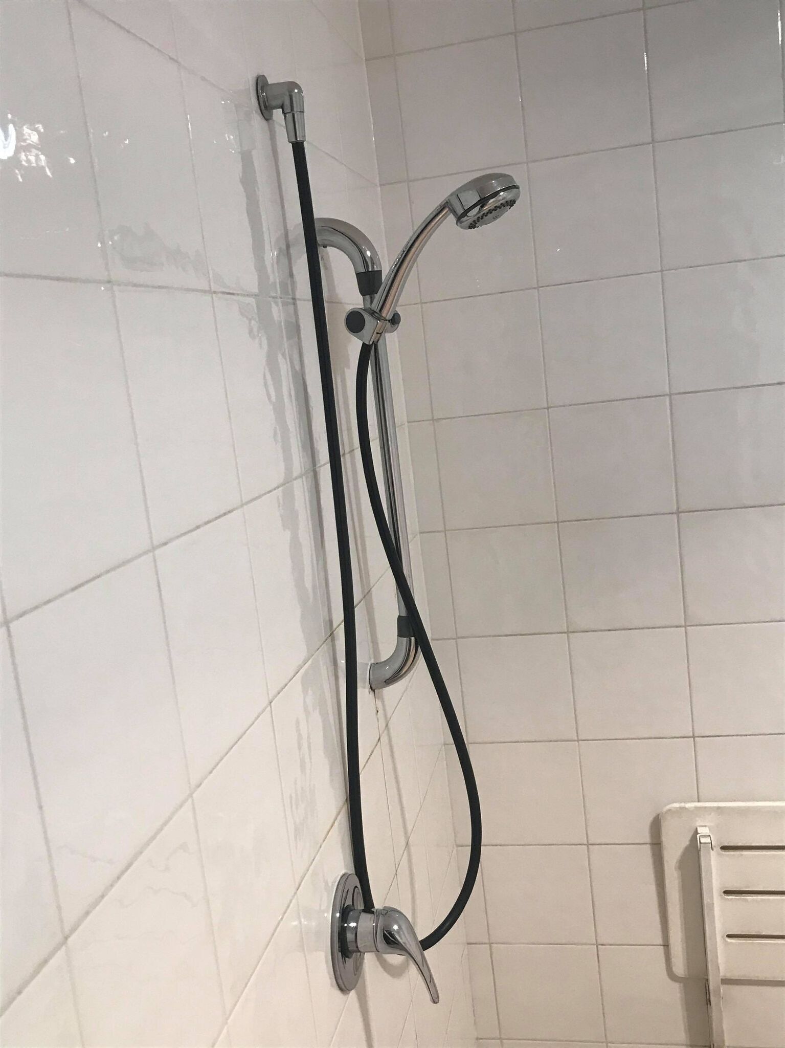 Zweibettzimmer (Share Disability Access) | Badezimmer | Dusche, Handtücher