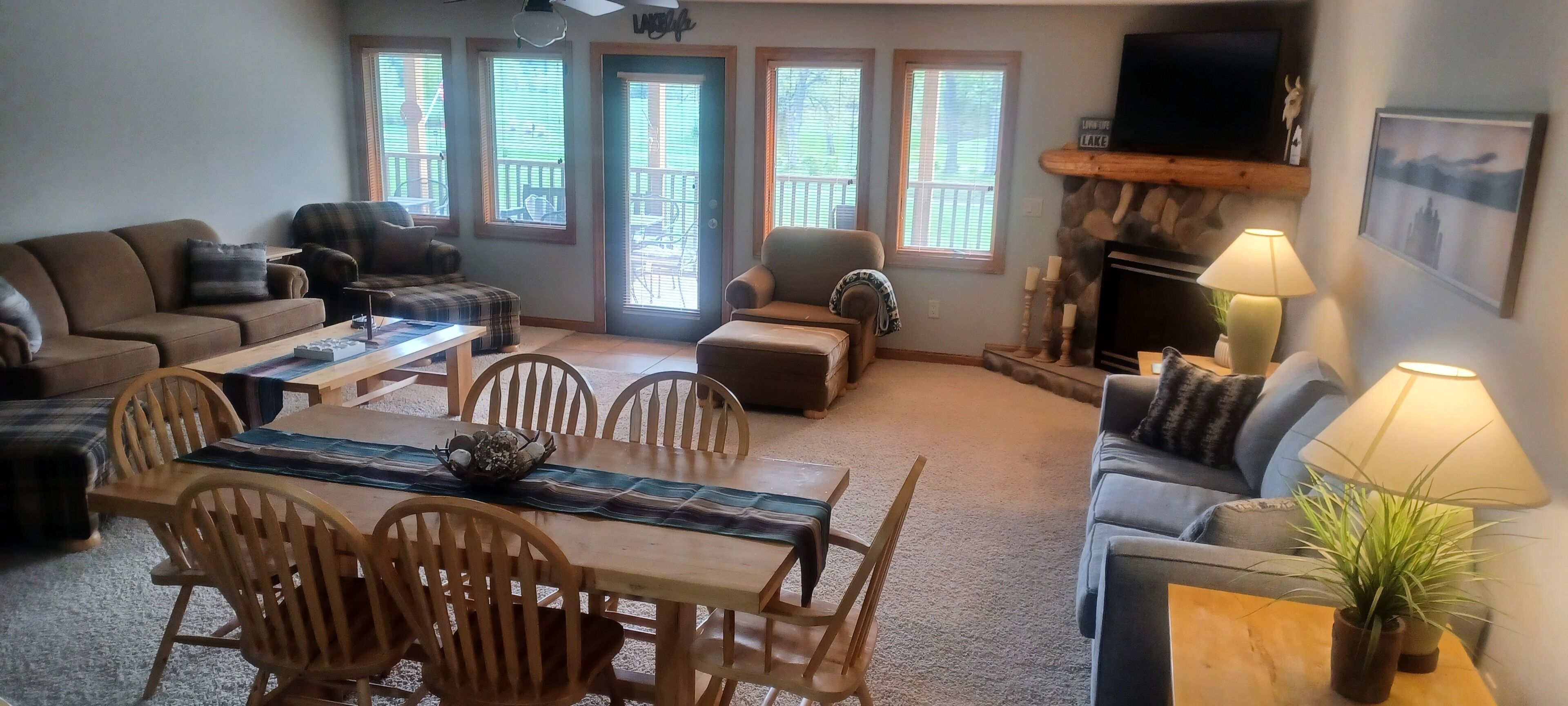 智能电视、DVD 播放器