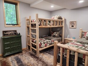 2 Schlafzimmer, Bügeleisen/Bügelbrett, kostenloses WLAN, Bettwäsche