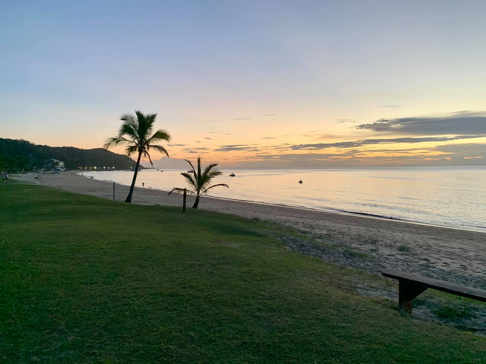 The Beachaus - Spacious Beachfront Holiday Home — image 13