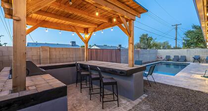 Relaxing Mesa 4BR Home with 2 En Suite Bedrooms, Pool/BBQ