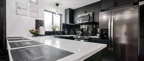 Fridge, microwave, oven, stovetop