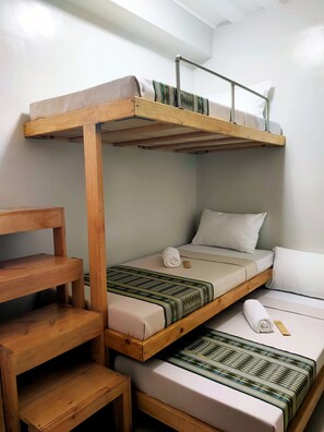 1 bedroom, free WiFi, bed sheets - Chic Cozy Place - 1 min from SM City Mall of Butuan (Dagohoy)