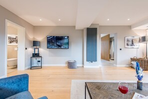 Imagen sin descripción, 3 de 47, botón