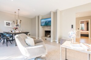 Imagen sin descripción, 5 de 50, botón