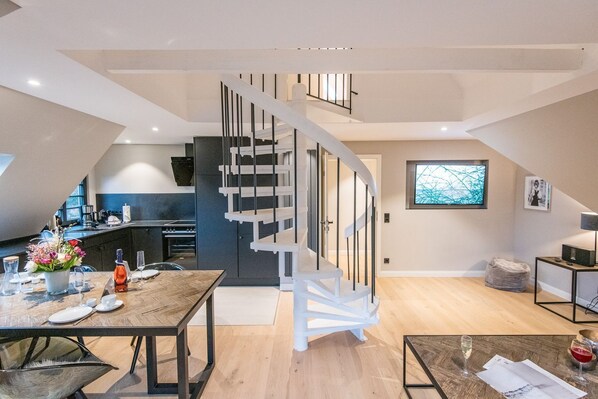 Imagen sin descripción, 1 de 36, botón