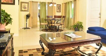 Clean, Cozy, Convenient, Villa in Elite Community