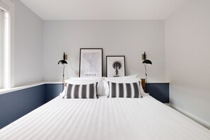 3 habitaciones, escritorio, tabla de planchar con plancha y wifi gratis 