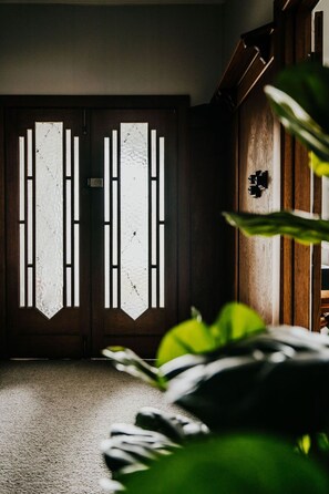 Interior - Gilbert by Whiskey June, Luxury accomodation in Maryborough (Maryborough)