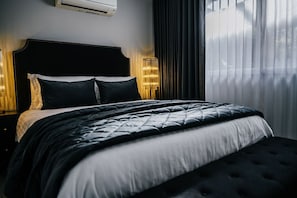 3 habitaciones, escritorio, tabla de planchar con plancha y wifi gratis