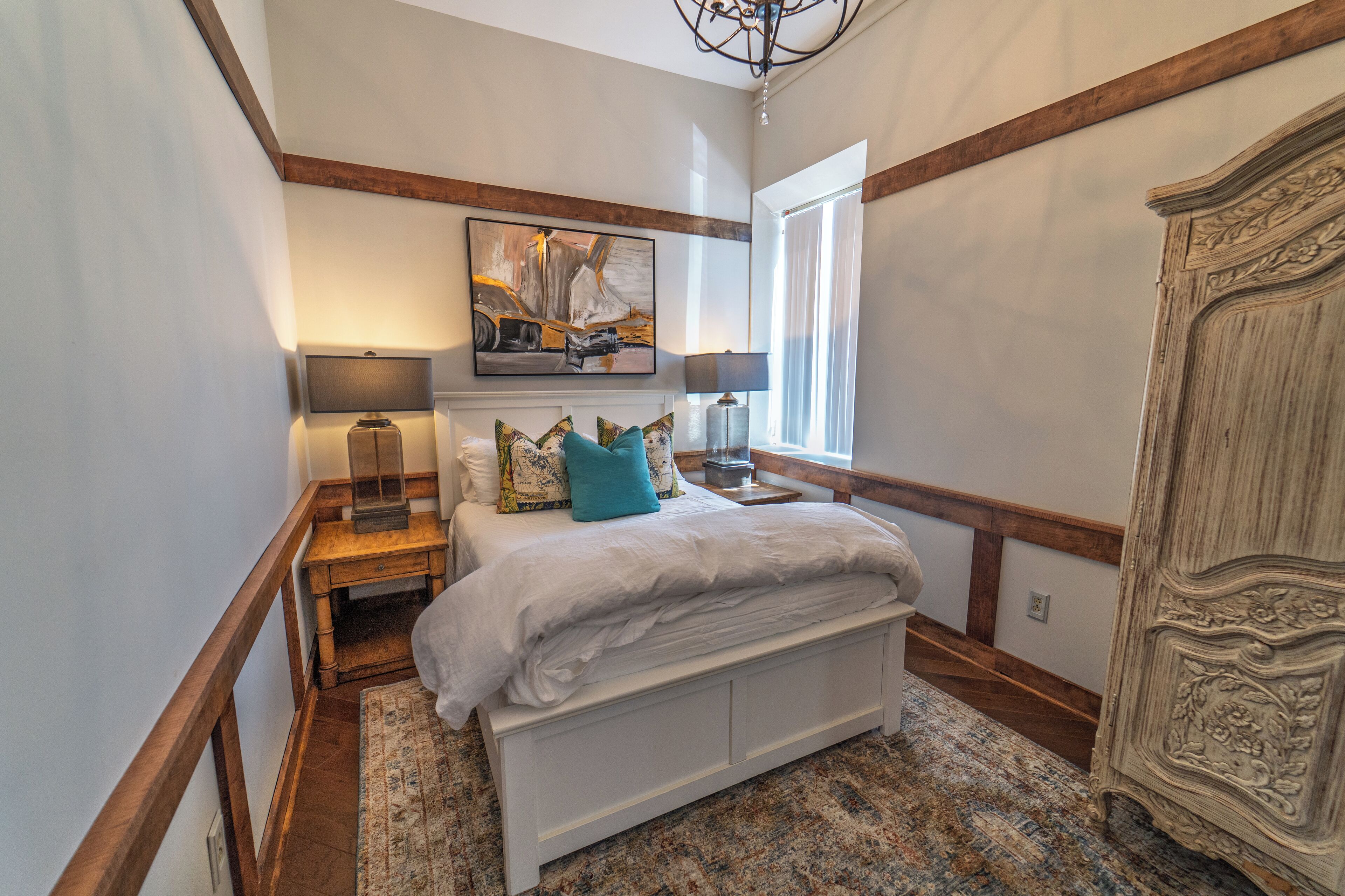 2 soverom, strykejern/-brett, wi-fi og sengetøy