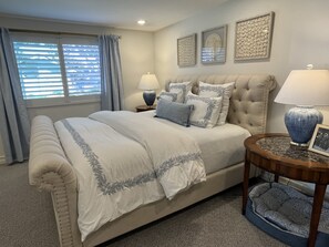 3 Schlafzimmer, Schreibtisch, Bügeleisen/Bügelbrett, Reisekinderbett